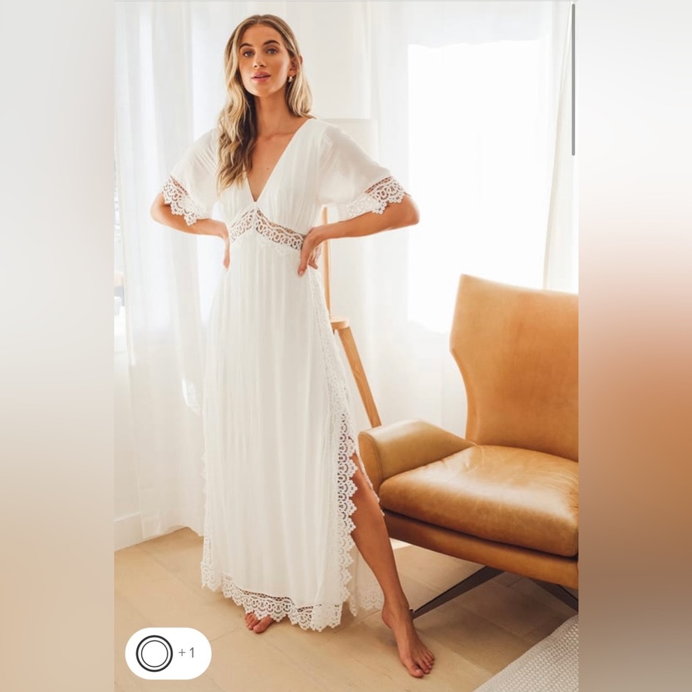 Lulus Sweeten the Occasion White Lace Short Sleeve Maxi Dress, Small